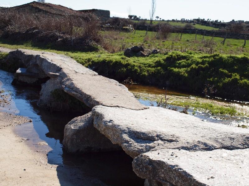 Puente en el camino de los lavaderos